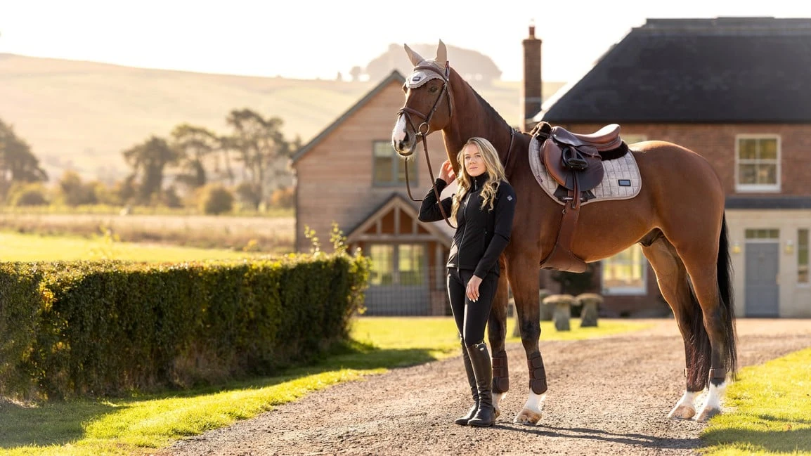 LeMieux RHONE EuroSquare Jump Saddle Pad - PROSECCO - Image 3