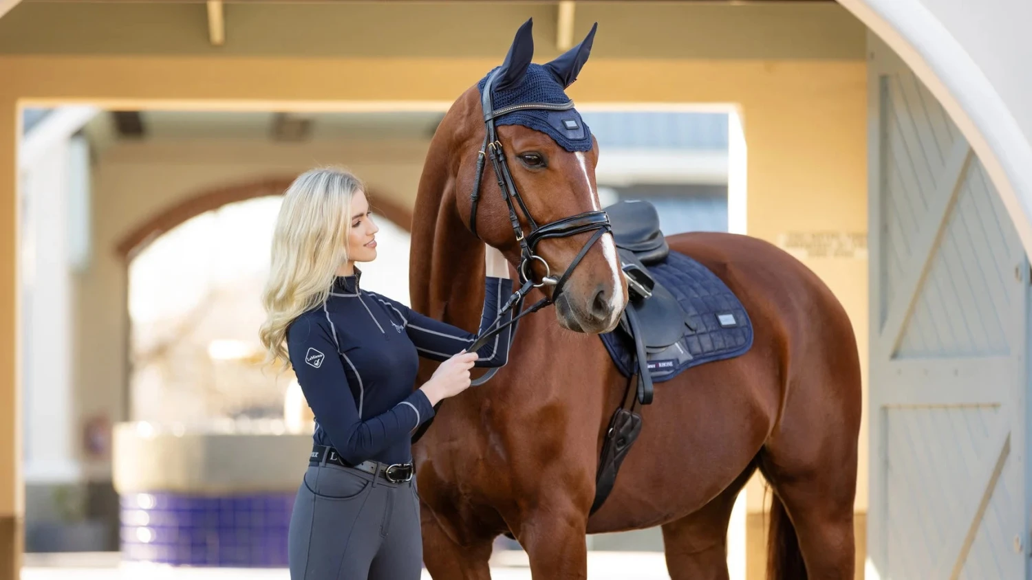 LeMieux RHONE Jumping Saddle Pad - VINTAGE NAVY - Image 4